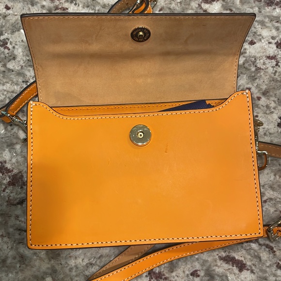 Authentic Dooney & Bourke Handbag - Picture 9 of 12